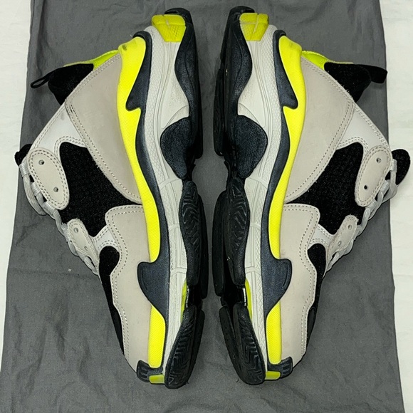 Balenciaga Triple S “Grey Yellow” - Picture 5 of 13